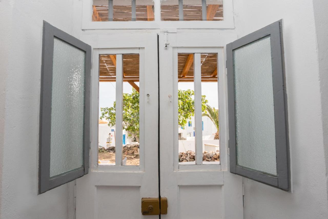 στην ωραία πλάκα * Plaka (Milos)